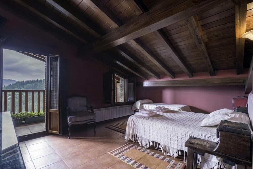Hotel Rural Mane Mallavia Bagian luar foto